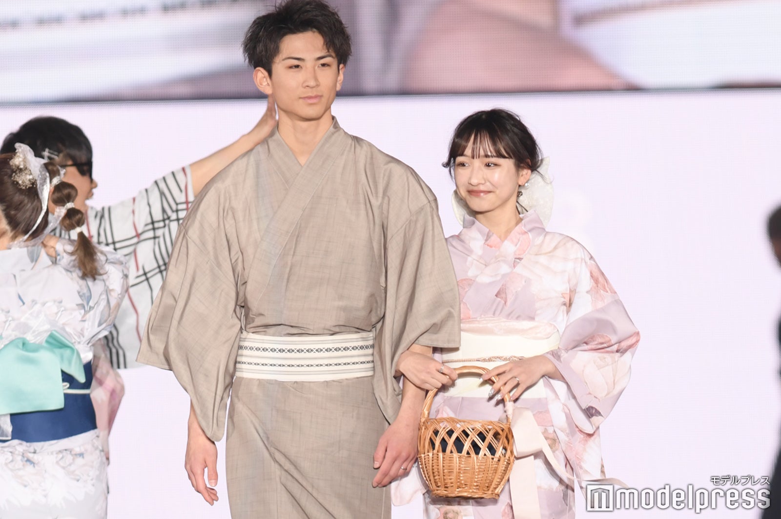 （C）モデルプレス