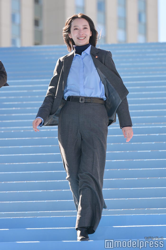 波瑠(C)モデルプレス