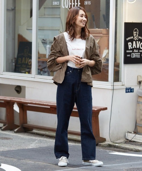 春に似合うアウトドアコーデで出かけよう 21 おしゃれなレディースの服装特集 モデルプレス 春に似合うアウトドアコーデで出かけよう 21 おしゃれなレディースの服装特集 モデルプレス