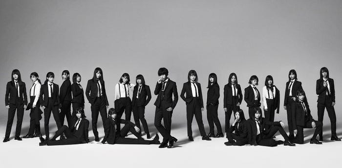 欅坂46・5thシングル『風に吹かれても』アーティスト写真(提供写真)
