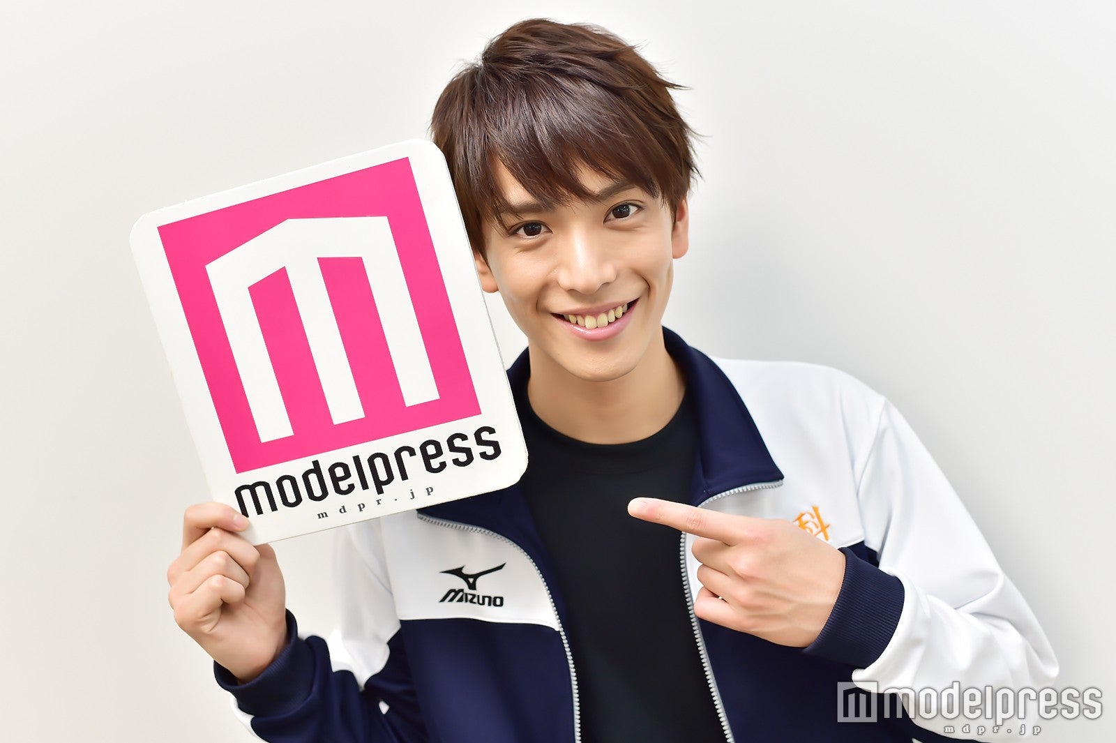 黒羽麻璃央 （C）モデルプレス