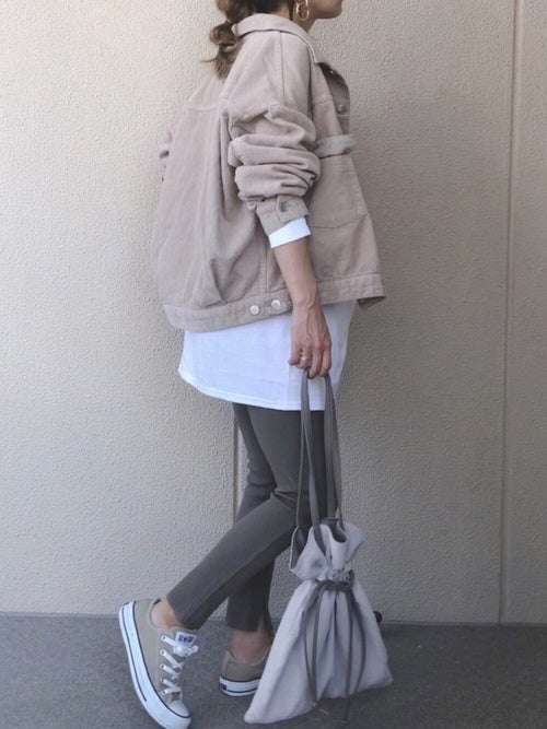 21春 今年らしく着こなすレギンスパンツ 旬の大人コーデにするコツは モデルプレス