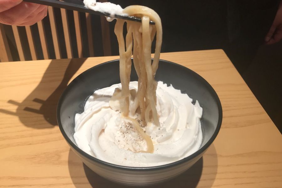 初代_白いカレーうどん