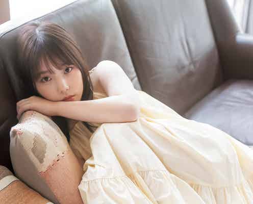 乃木坂46与田祐希、透明感あふれる素肌 “ひな祭り”テーマのグラビアに<独占カットあり>