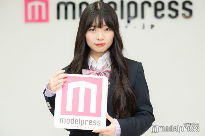 しま(C)モデルプレス