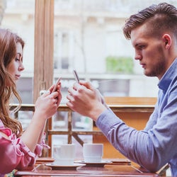 幸せな交際をしている人がやらない4つのこと
