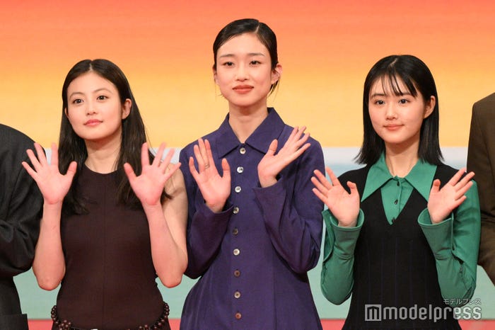 今田美桜、河合優実、原菜乃華(C)モデルプレス
