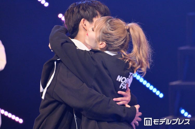 画像2 169 今日好き ゆいはるカップル 頭ぽん 背伸びハグが可愛すぎ 交際半年 のラブラブエピソードも Tgc Teen 22 Tokyo モデルプレス