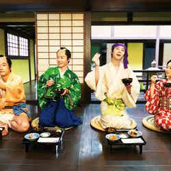 （左から）松山ケンイチ、神木隆之介、桜田通、杉咲花（C）2023映画『大名倒産』製作委員会
