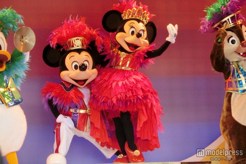 ミニーが主役の陽気で賑やかなエンターテイメント「ミニー・オー！ミニー」