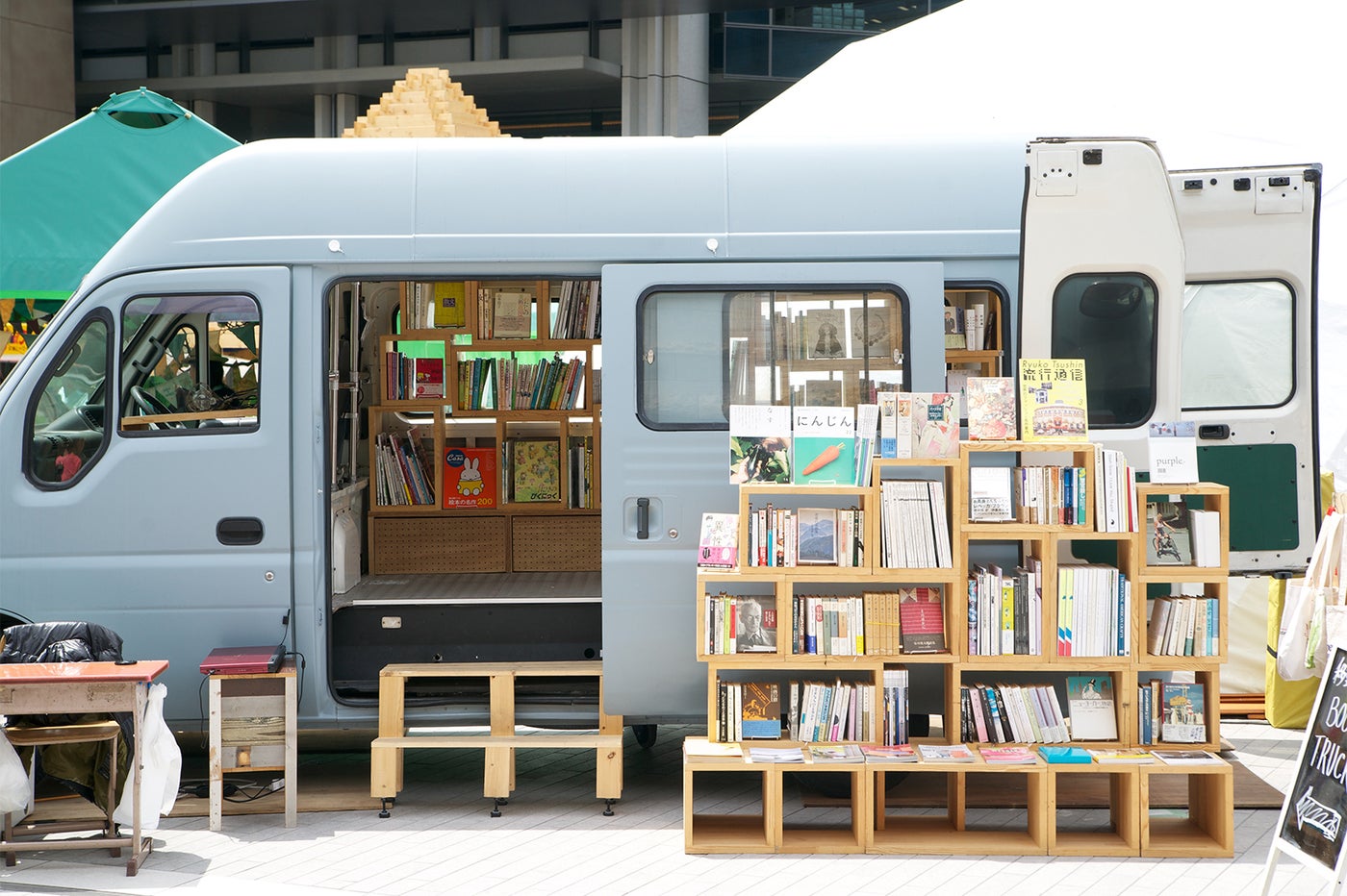 BOOK TRUCK1／画像提供：横浜赤レンガ倉庫