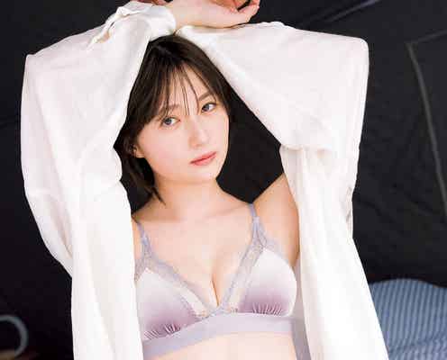 人気美女YouTuberこばしり。、ランジェリー&ビキニ姿で美ボディ開放