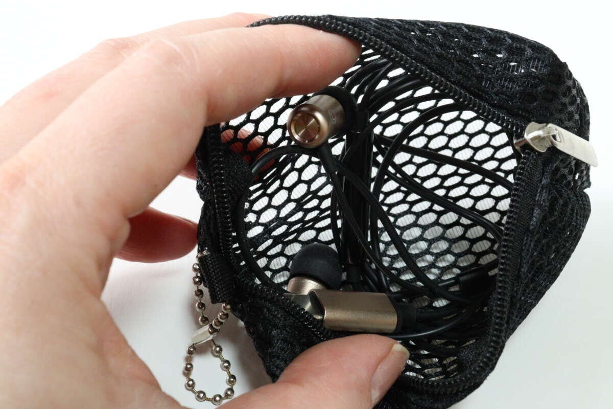 ダイソー メッシュポーチ ダイソーのメッシュポーチ