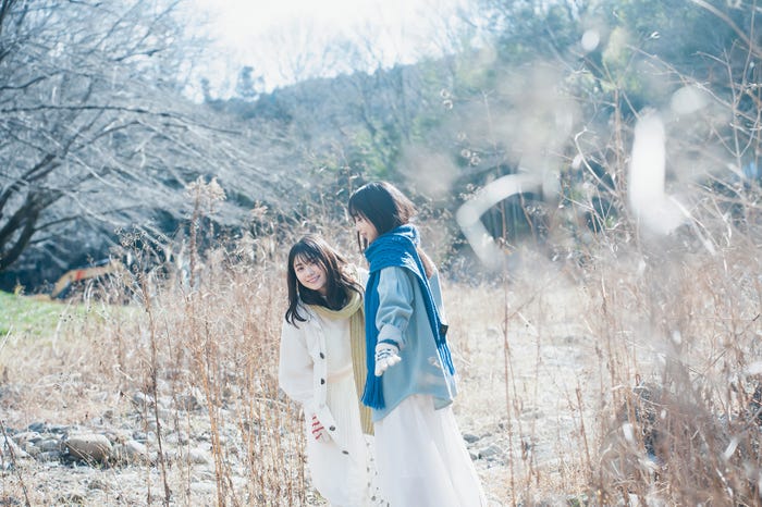 丹生明里、齊藤京子(画像提供:講談社)