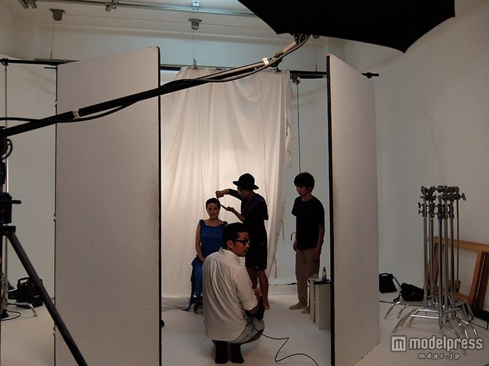 撮影メイキングカット/画像提供:所属事務所OFFICE303