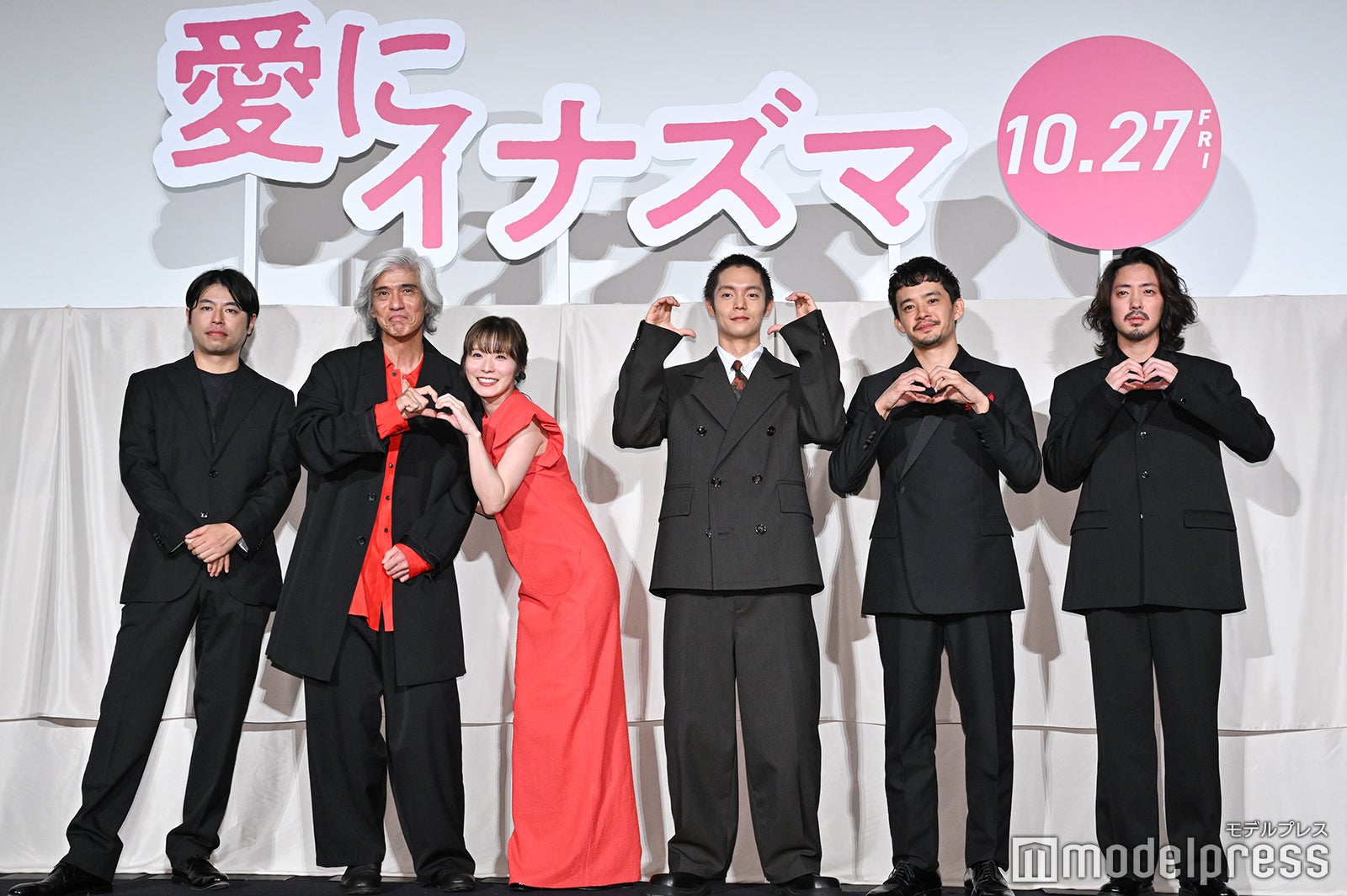 （左から）石井裕也監督、佐藤浩市、松岡茉優、窪田正孝、池松壮亮、若葉竜也（C）モデルプレス