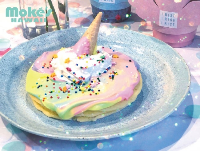 ユニコーンパンケーキ 価格：1,480円（税別）／画像提供：H1GLOBAL