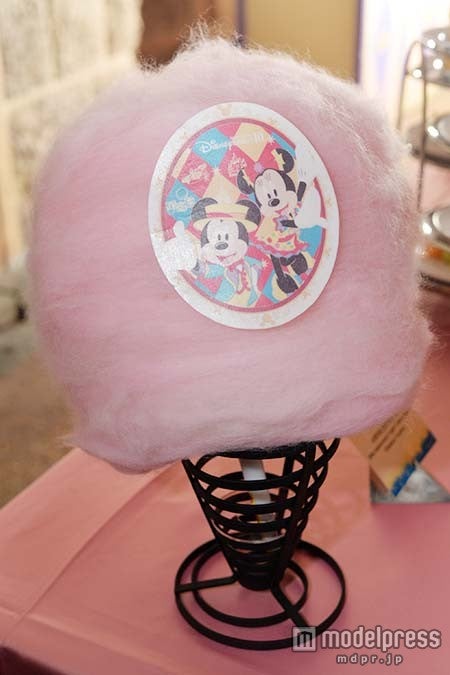 香港ディズニーランド リゾート 食べ歩きフードを制覇しよう 10周年イベント現地レポ 女子旅プレス 香港ディズニーランド リゾート 食べ歩きフードを制覇しよう 10周年イベント現地レポ 女子旅プレス