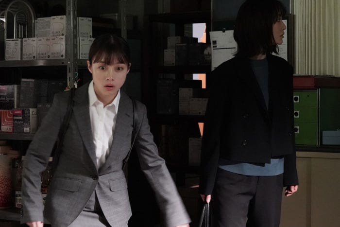 橋本環奈、松本まりか「トクメイ!警視庁特別会計係」第6話(C)カンテレ