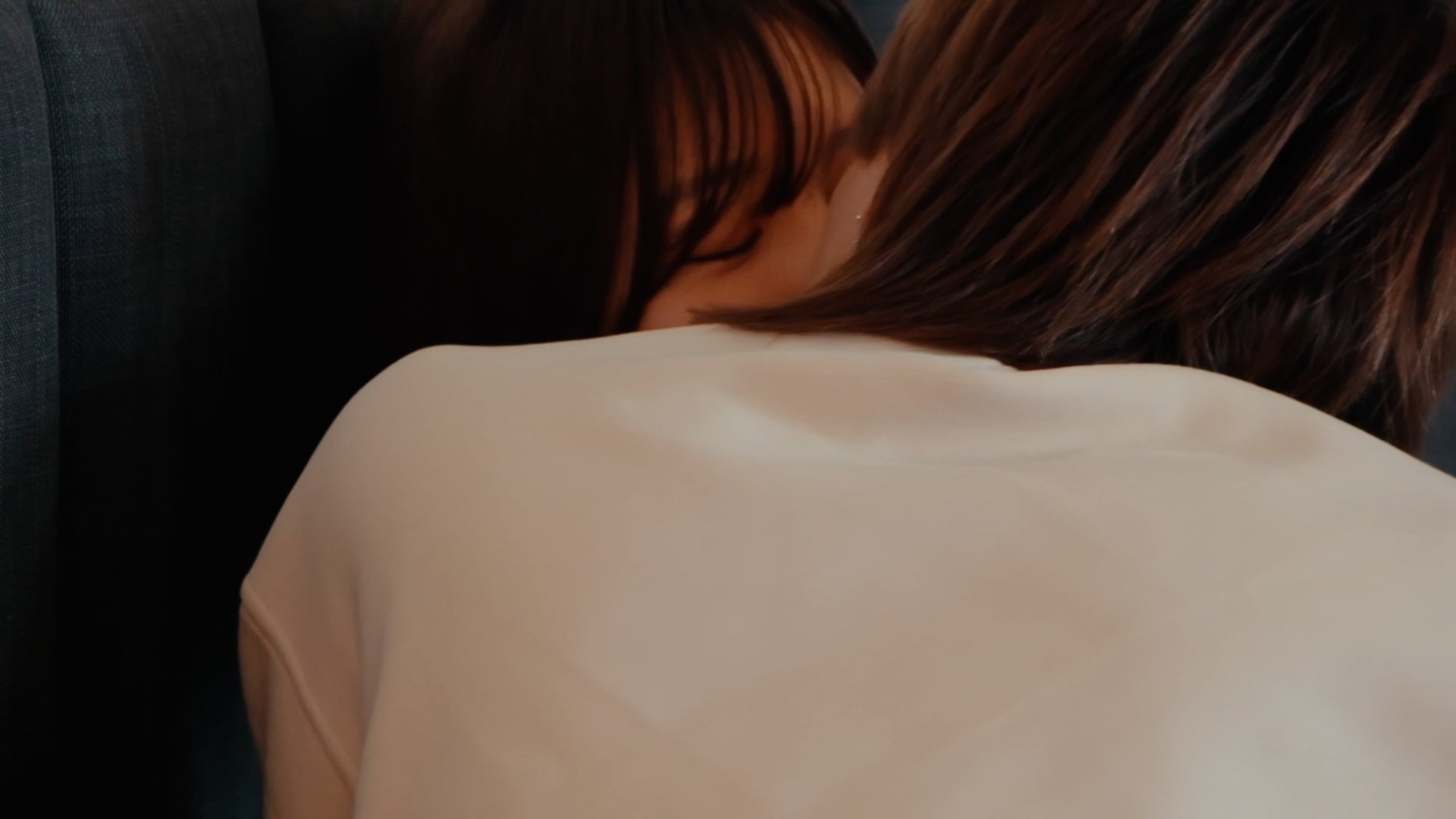 みほ、いっせい「LOVE POWER KINGDOM〜恋愛強者選挙〜」（C）AbemaTV,Inc