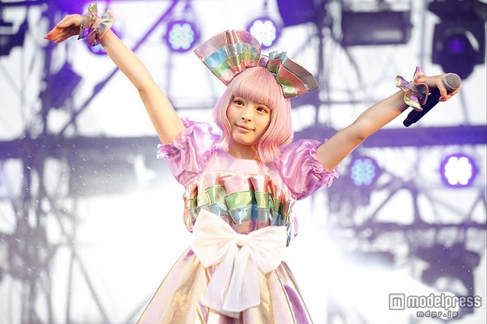 きゃりーぱみゅぱみゅ/(C)SWEET LOVE SHOWER 2015