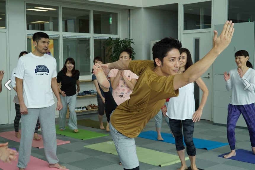 玉木宏の「月のポーズ」／秋ドラマ密着編集ブログ（Ameba）より