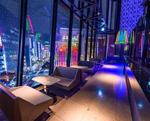 銀座に新クラブ「レイズ」夜景煌めく近未来感&天井高約27mのスケールに圧倒