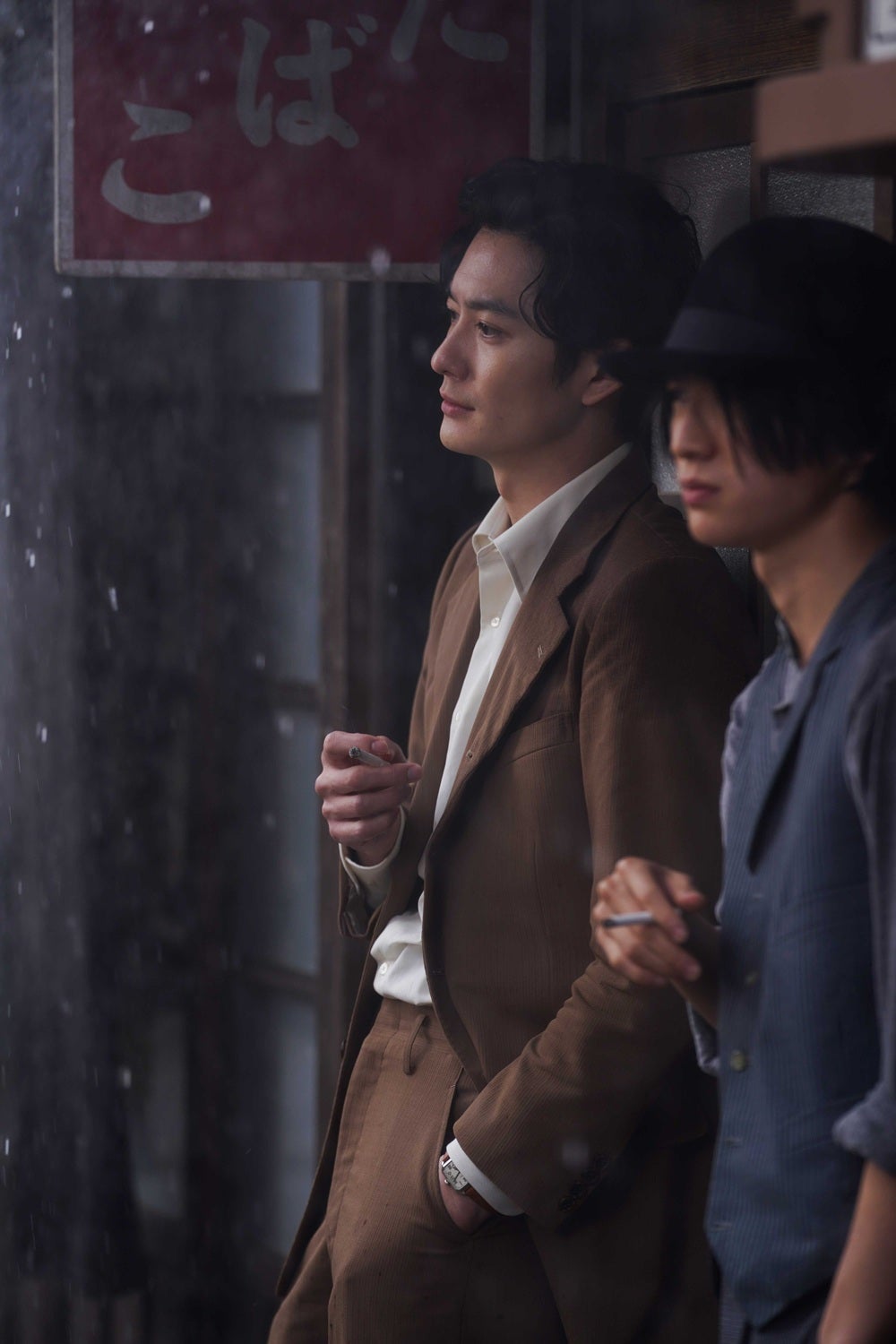 岡田将生、木戸大聖（C）2025「ゆきてかへらぬ」製作委員会