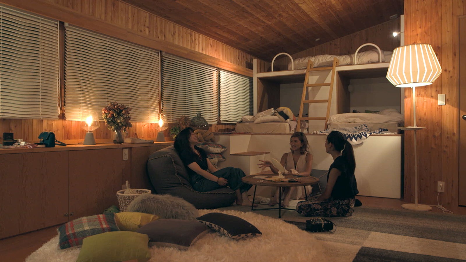 優衣、綾、まや「TERRACE HOUSE OPENING NEW DOORS」35th WEEK（C）フジテレビ／イースト・エンタテインメント