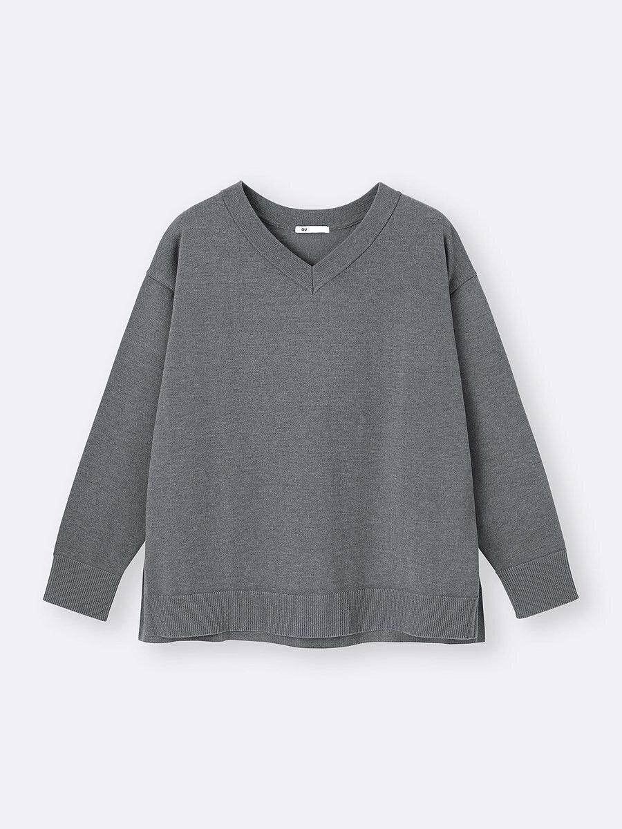GUのオーバーサイズVネックニットプルオーバー