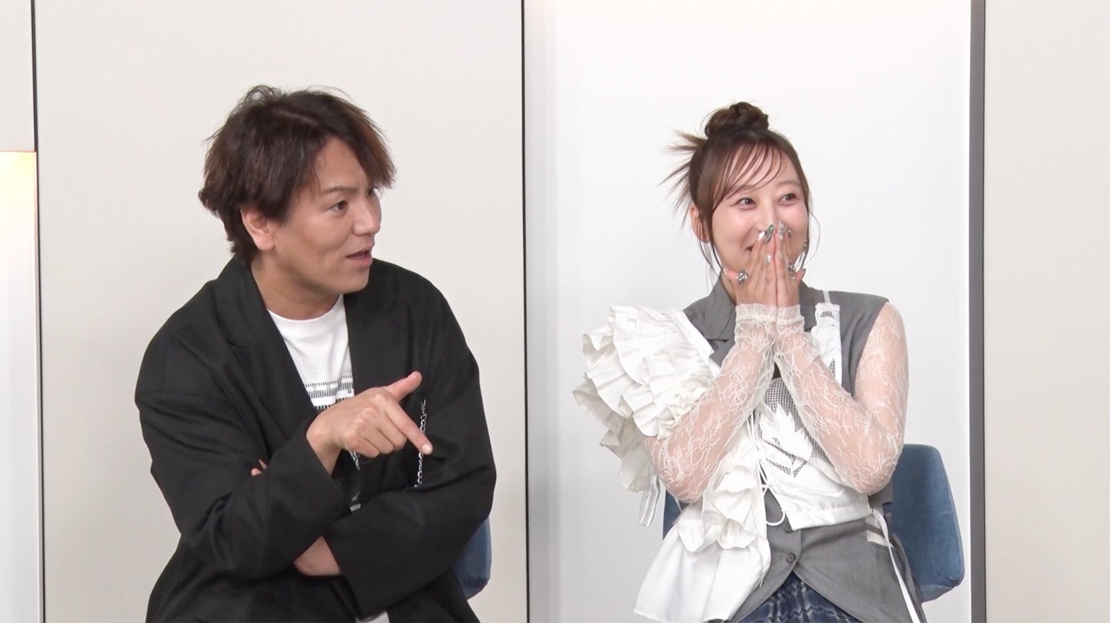 狩野英孝、たけうちほのか（C）DMM TV