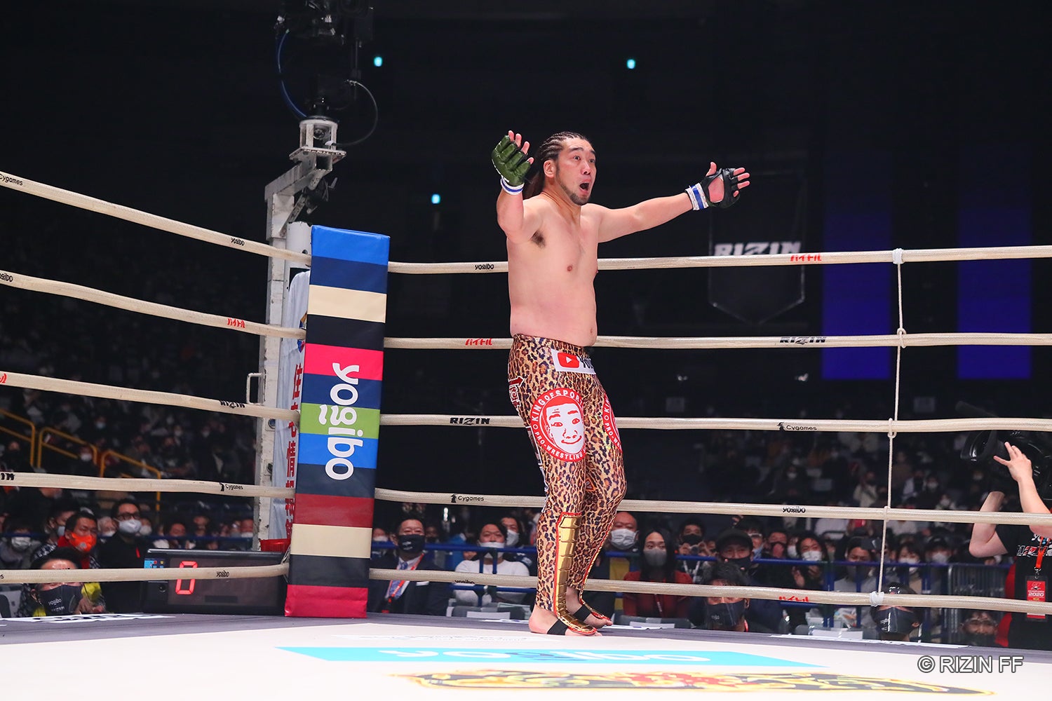 シバターVSHIROYA（C）RIZIN FF