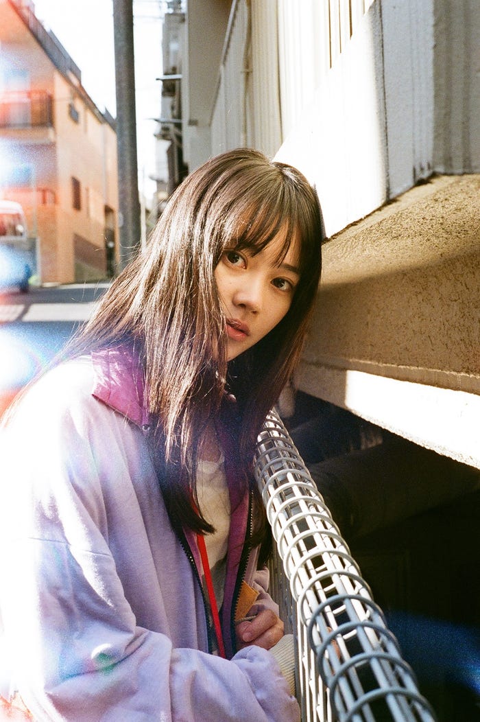 小川あん(撮影:松木宏祐/スタイリスト:阪上秀平/ヘアメイク:平川陽子)
