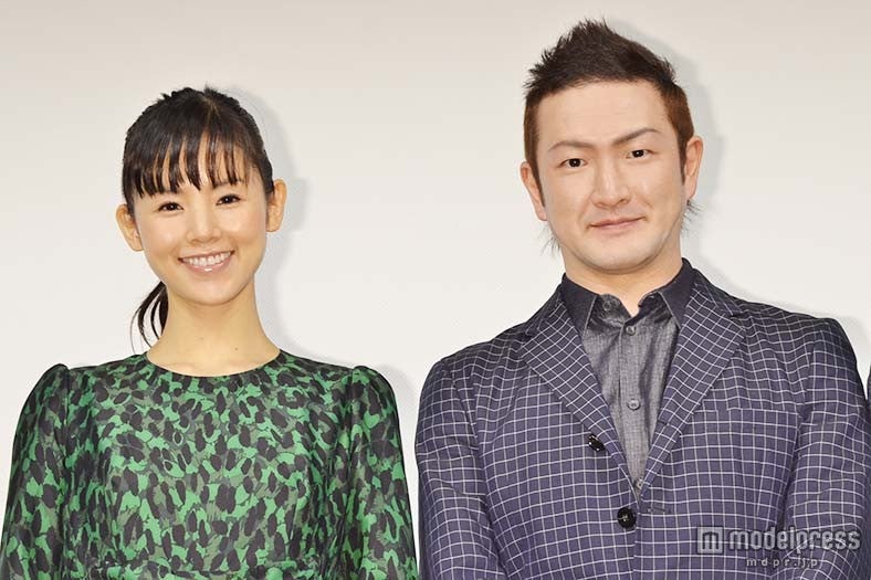 小西真奈美、中村獅童から絶賛され照れ笑い