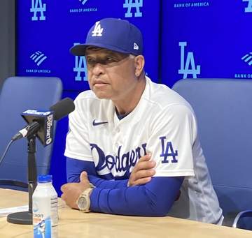 ロバーツ監督 血染め熱投の大谷翔平に言及 次回登板間隔は空けず「今のところ大丈夫」24日ツインズ戦見込み「そこを飛ばす理由は今のところ見当たらない」