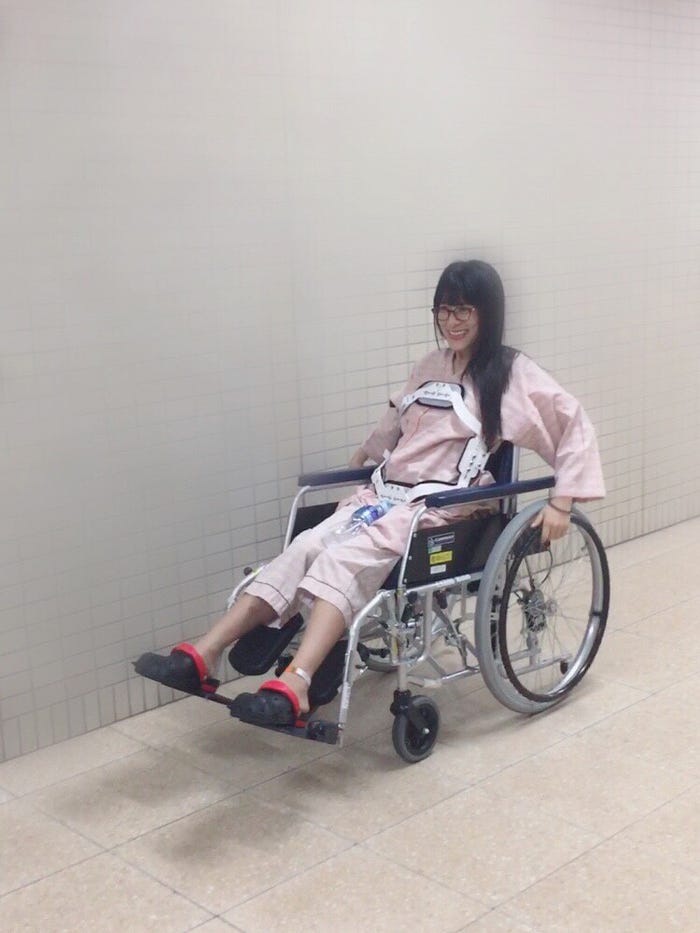 車椅子生活の猪狩ともか/仮面女子・猪狩ともかオフィシャルブログ(Ameba)より