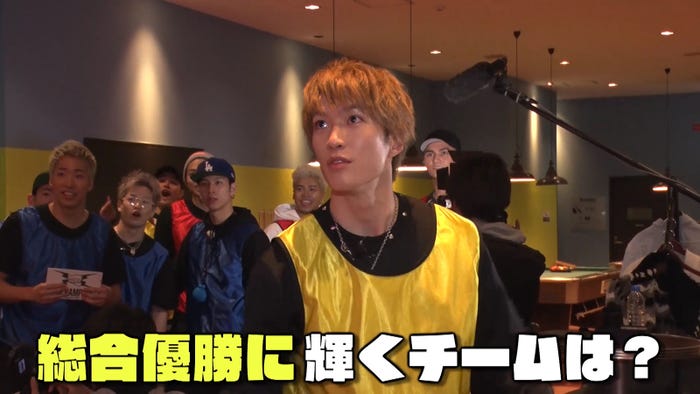 『THE RAMPAGEチャンネル「お台場ラウンドワン」でガチ対決!後半戦!』より(画像提供:LDH)