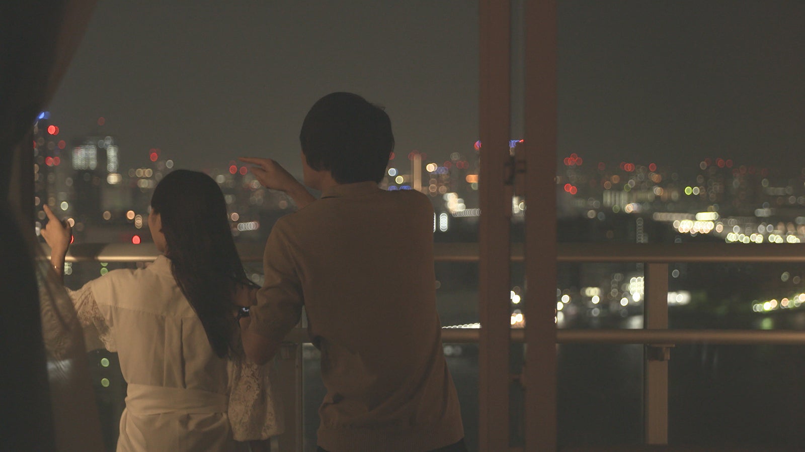 ロン・モンロウ、犬飼貴丈「ダブルベッド」day1（C）TBS／イースト・エンタテインメント