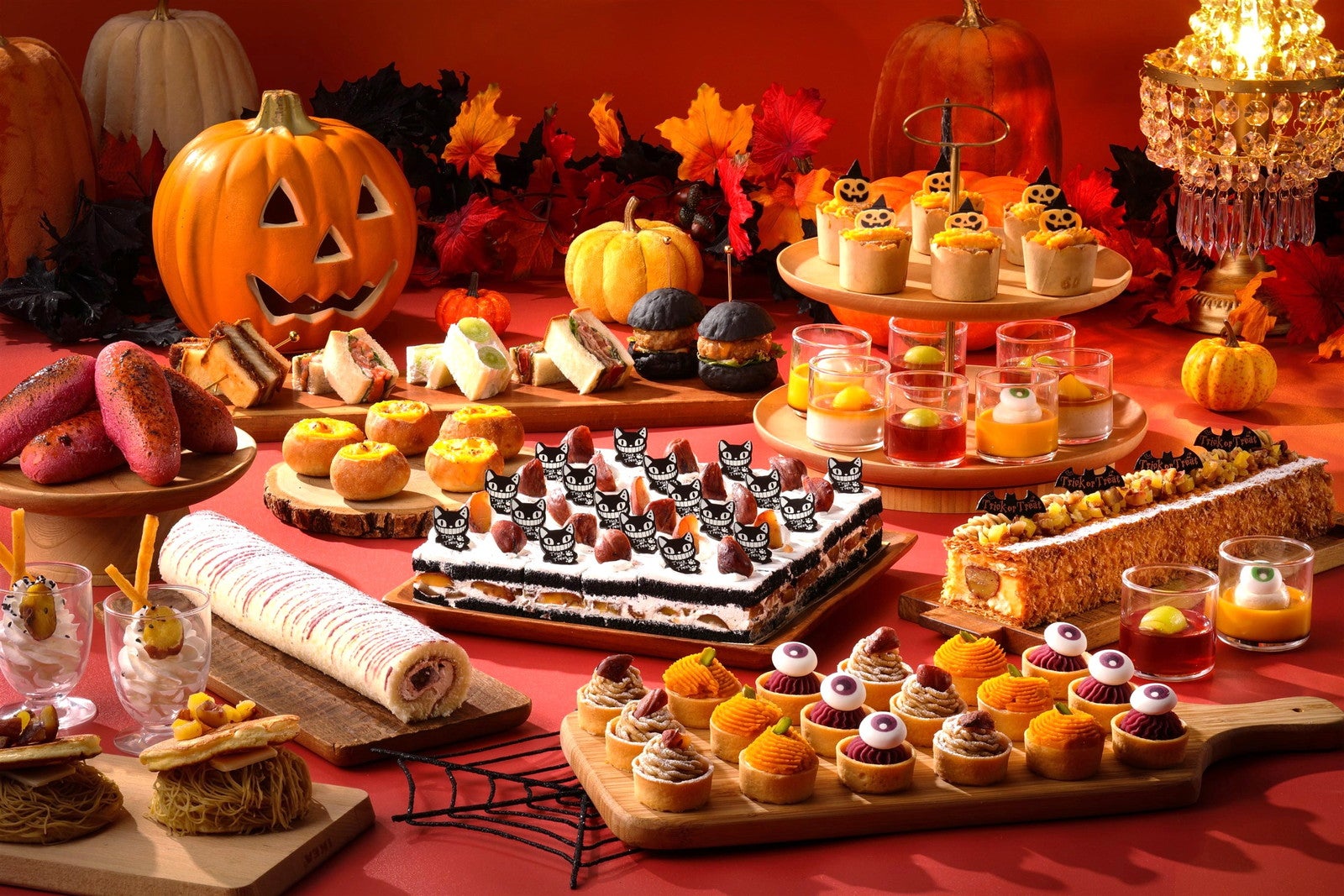 ホテルニューオータニ幕張でハロウィンビュッフェ、絶品モンブランから秋色タルトまで満足度大のラインナップ