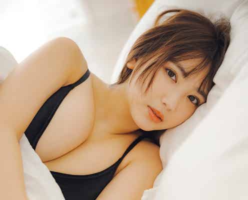 沢口愛華、圧巻の美ボディで大人の色香 10代最後のグラビア