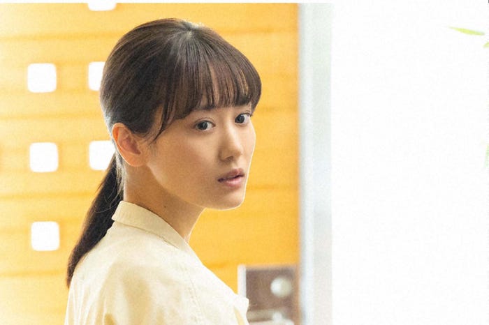 山下美月「さらば、佳き日」第3話より(C)「さらば、佳き日」製作委員会