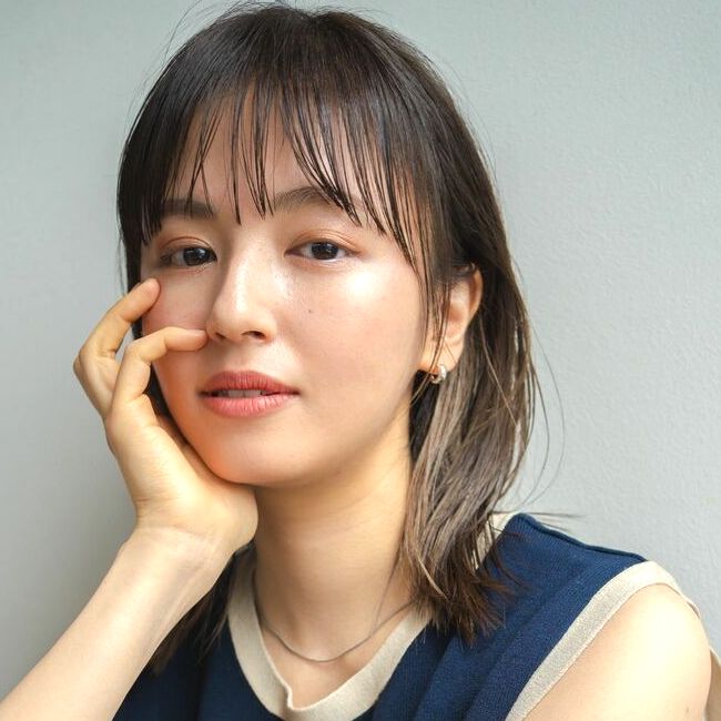 黒髪ボブと相性のいいインナーカラーって 最新おしゃれカラーで周りと差をつけよう モデルプレス 黒髪ボブと相性のいいインナーカラーって 最新おしゃれカラーで周りと差をつけよう モデルプレス