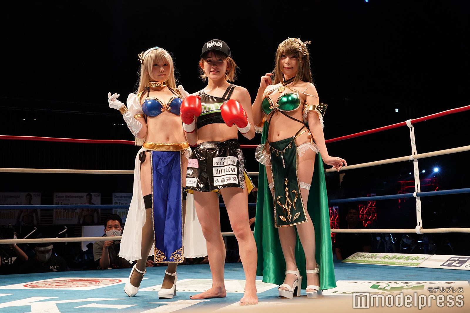 （C）モデルプレス