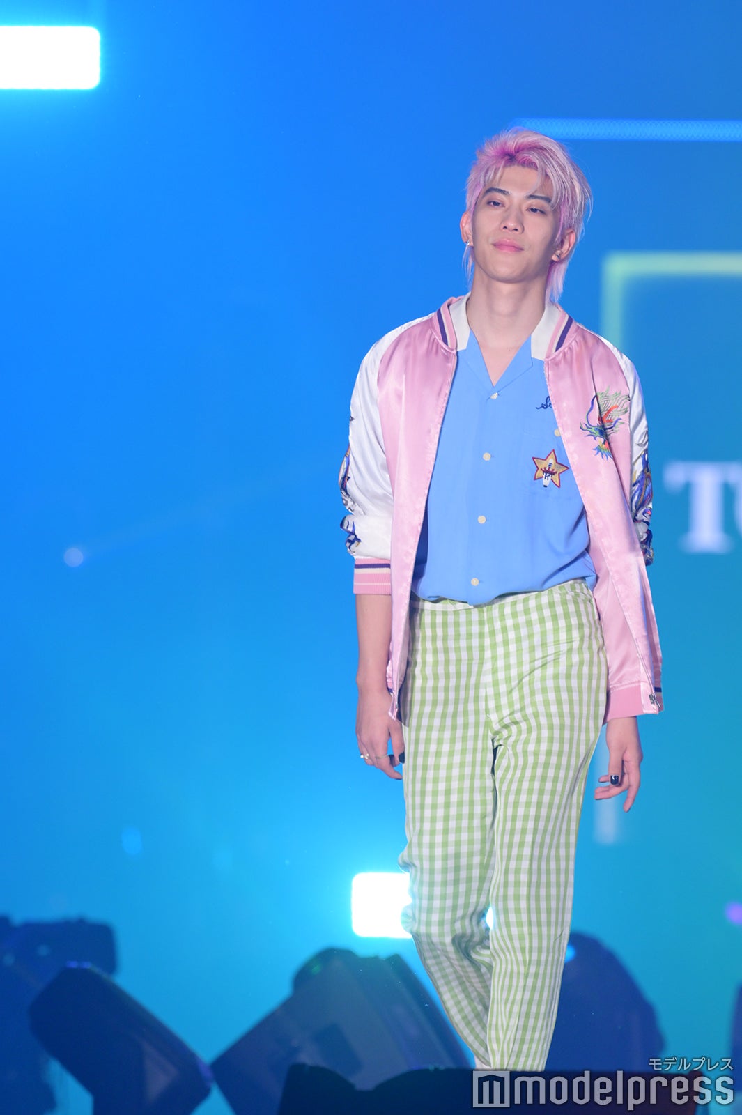 （C）モデルプレス