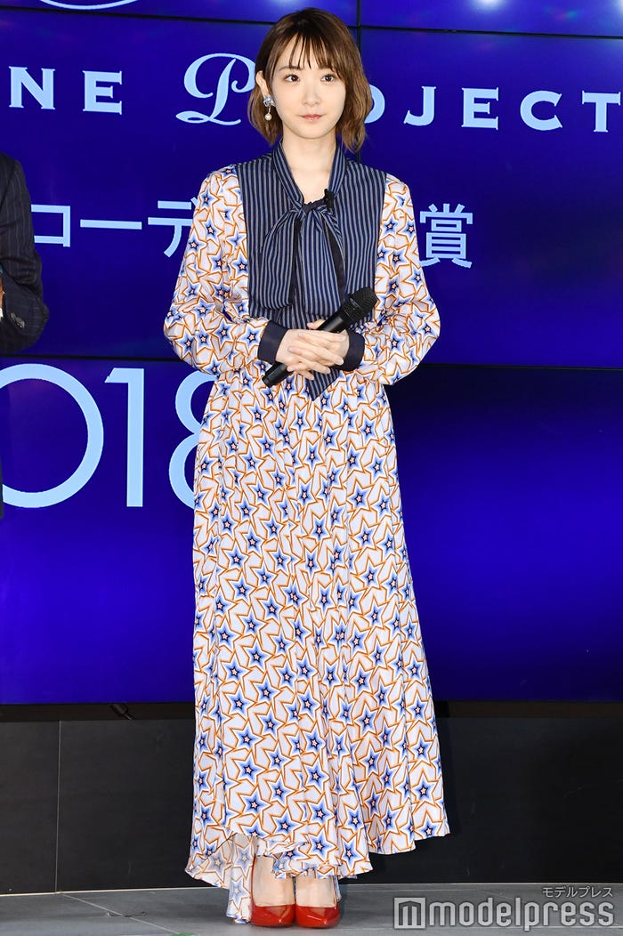 (生駒里奈C)モデルプレス