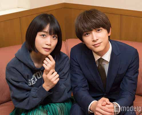吉沢亮&深川麻衣がカップル役「全体重を受け止めてくださった」「笑顔にキュン」 歌声も披露の初共演<インタビュー>