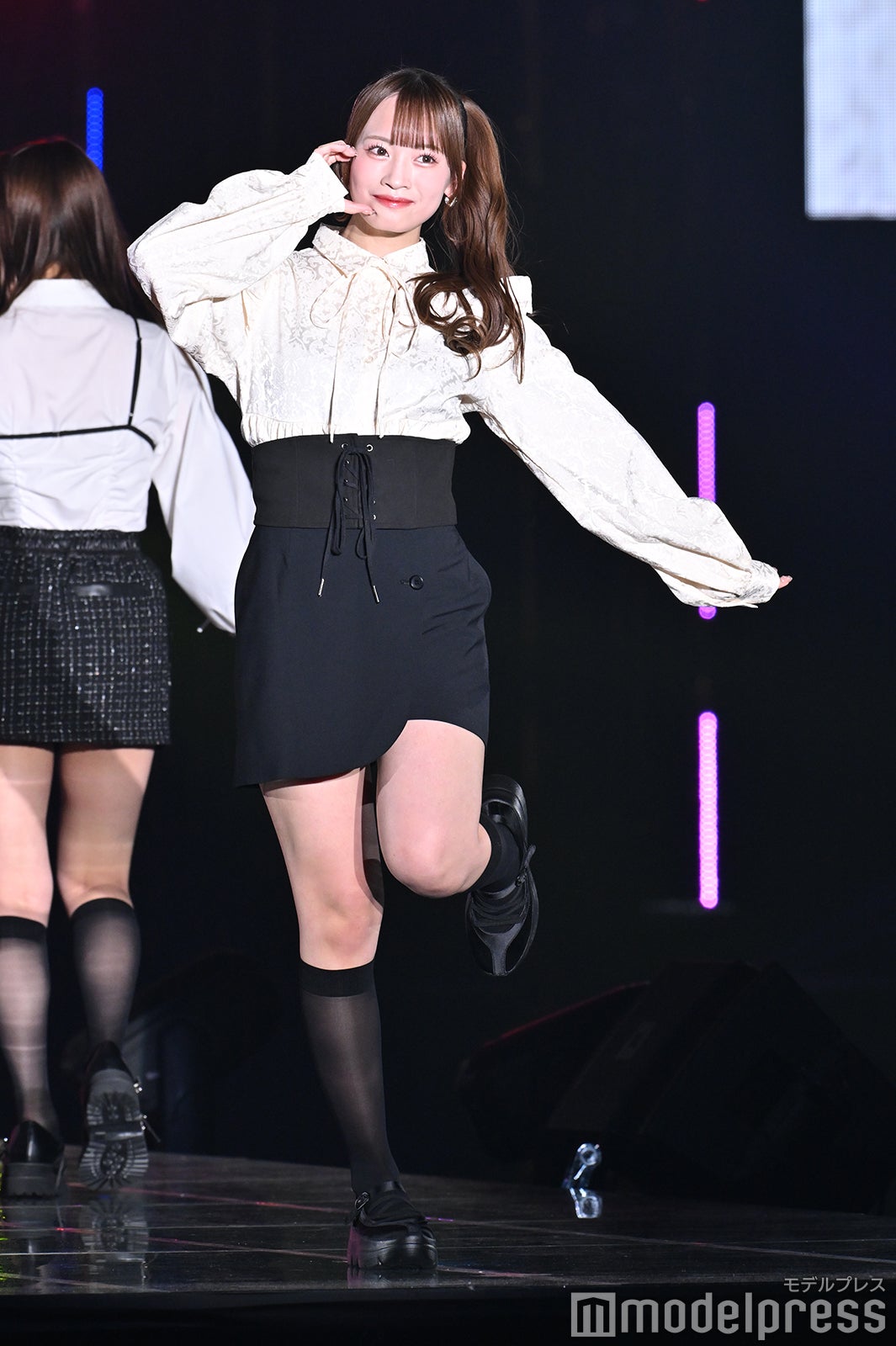 日向端ひな「【推しの子】」コラボステージ（C）モデルプレス