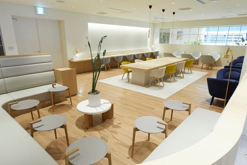 NEWoMan LOUNGE／画像提供：ルミネ