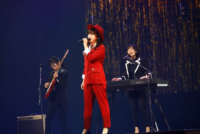 HKT48 8周年前夜祭コンサートの様子(C)AKS