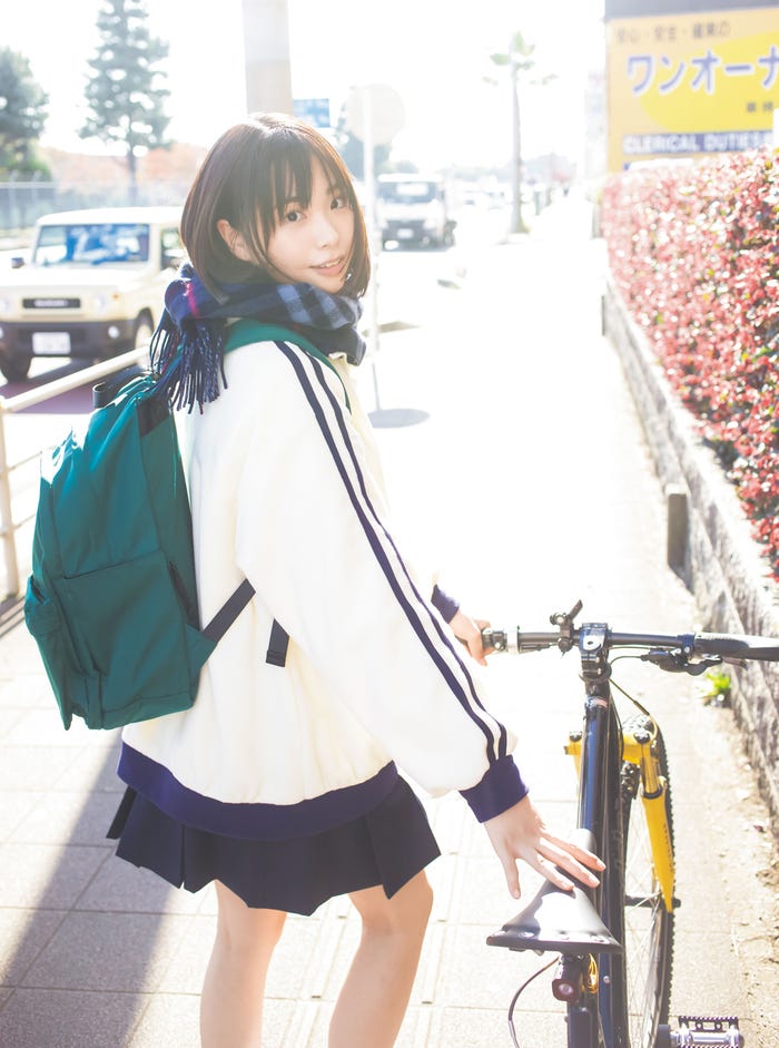 麻生果恩(C)桑島智輝/集英社